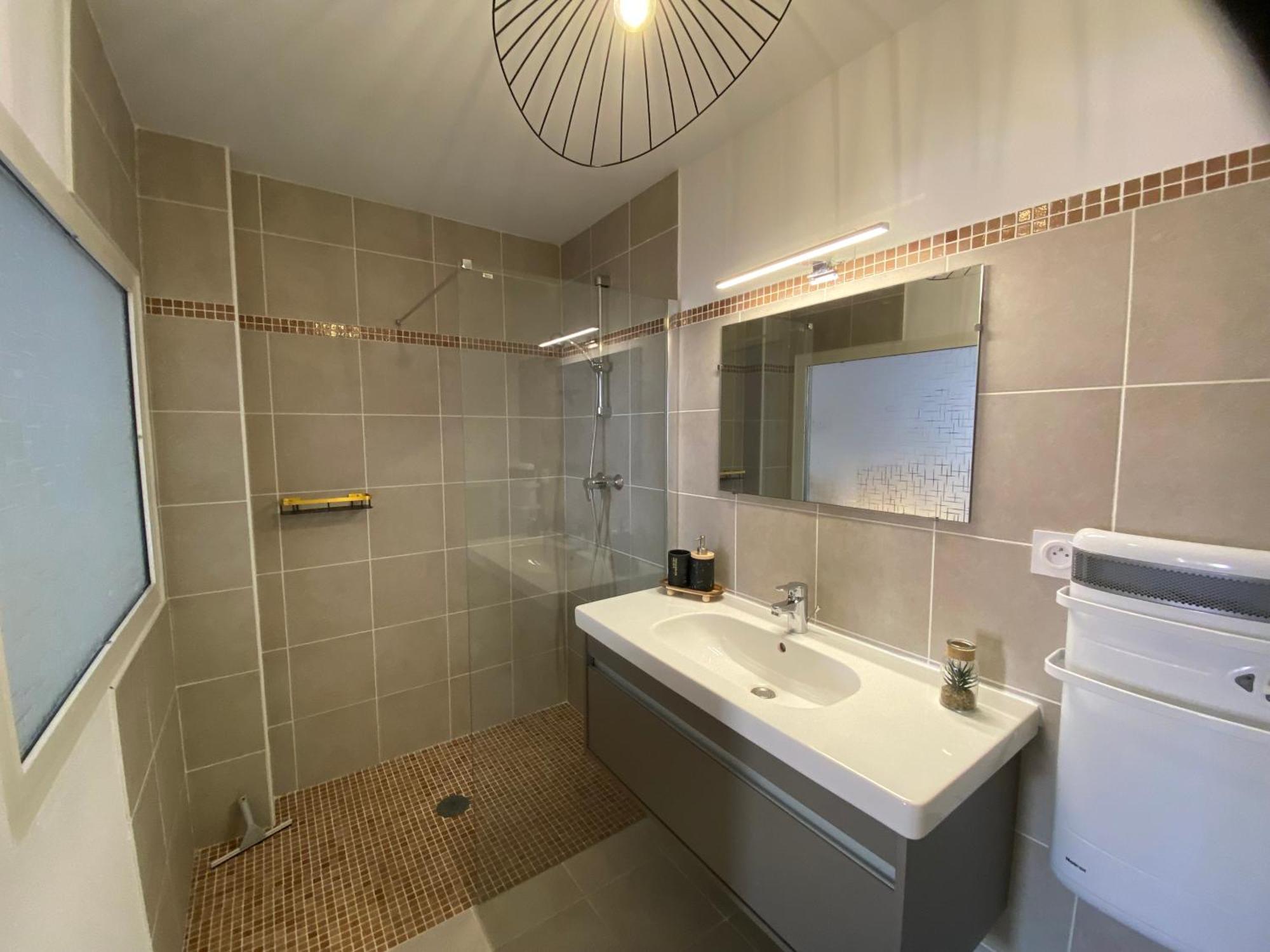 Eden En Luberon Apartamento Roussillon en Isere Exterior foto