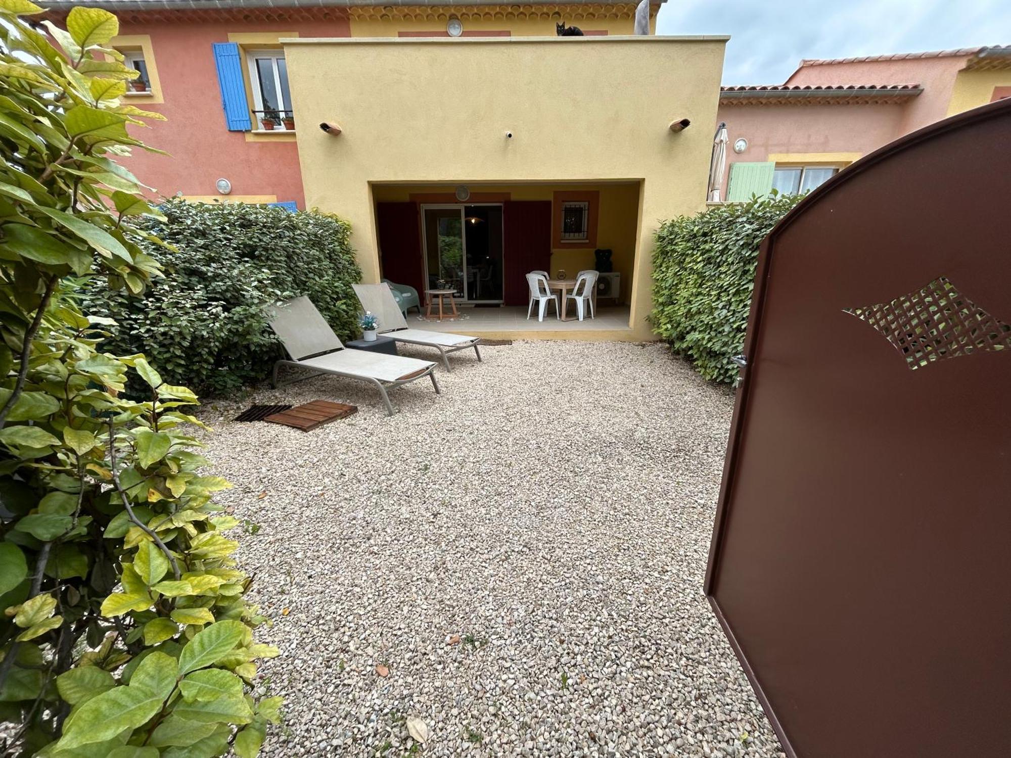 Eden En Luberon Apartamento Roussillon en Isere Exterior foto