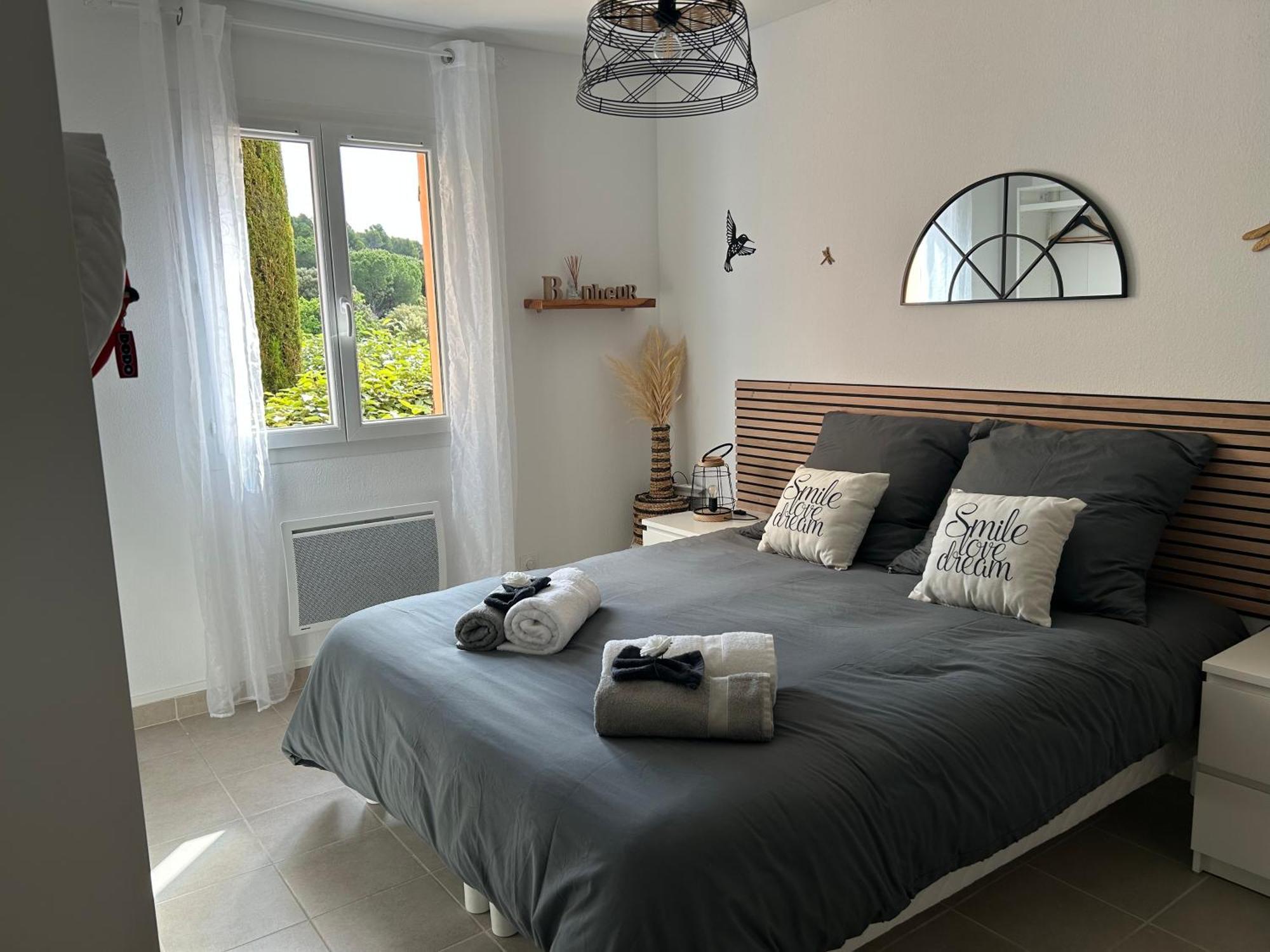 Eden En Luberon Apartamento Roussillon en Isere Exterior foto
